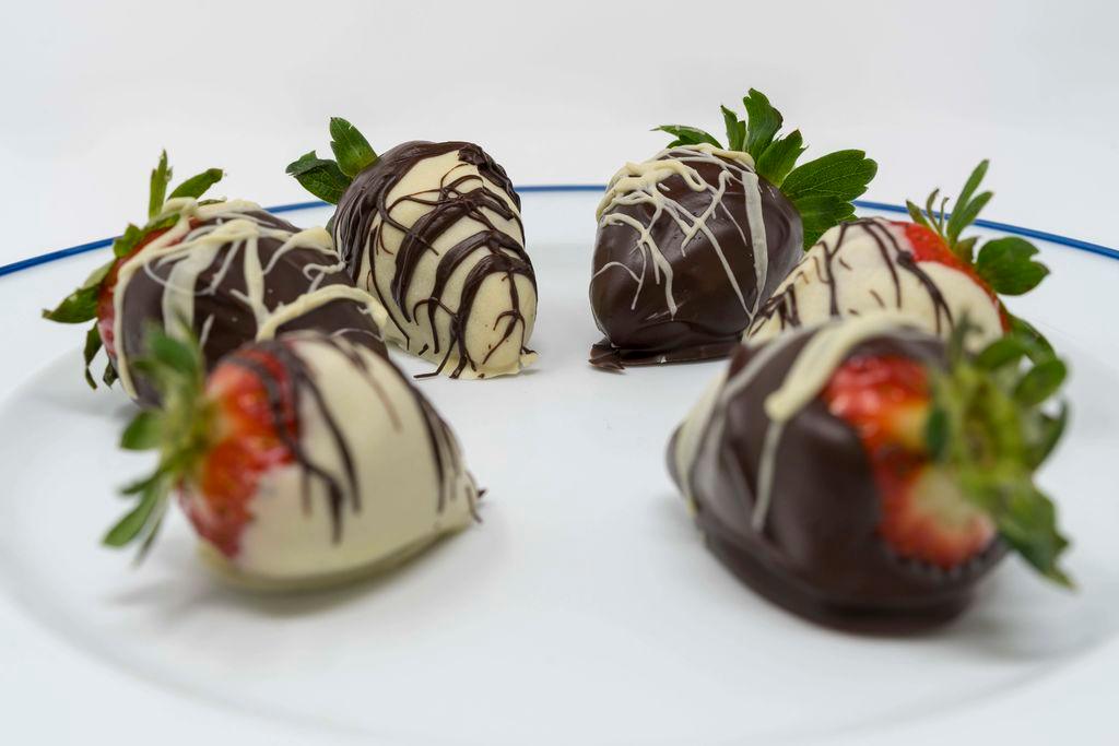 Gourmet Chocolate-Covered Strawberries Recipe 