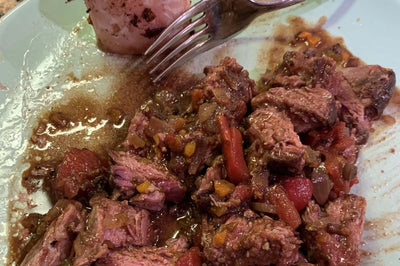 Mágico Osso Buco de Wagyu Sous Vide con Guarnición de Champiñones Salteados